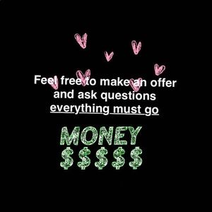 Look in my closet buy what you like 💗😁